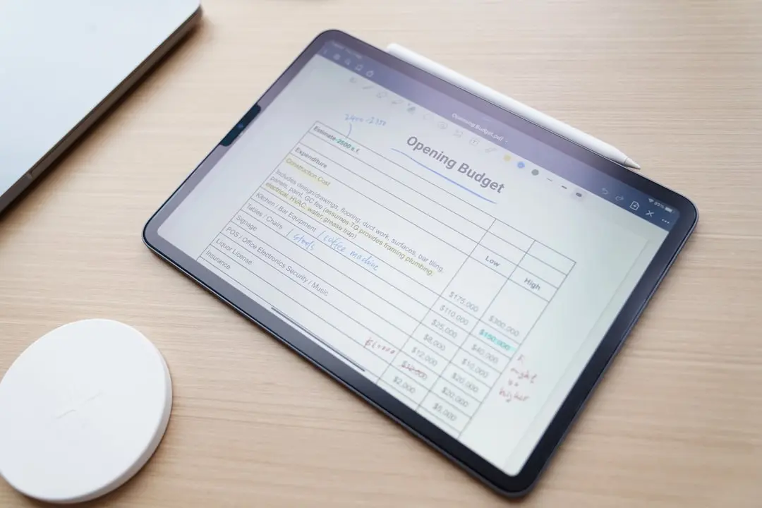 a tablet with a keyboard and mouse — Photo by GoodNotes 5 on Unsplash
